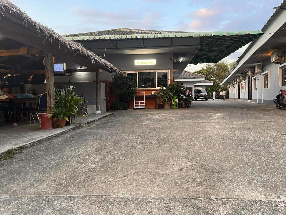 Metro Palace Satun Extérieur photo