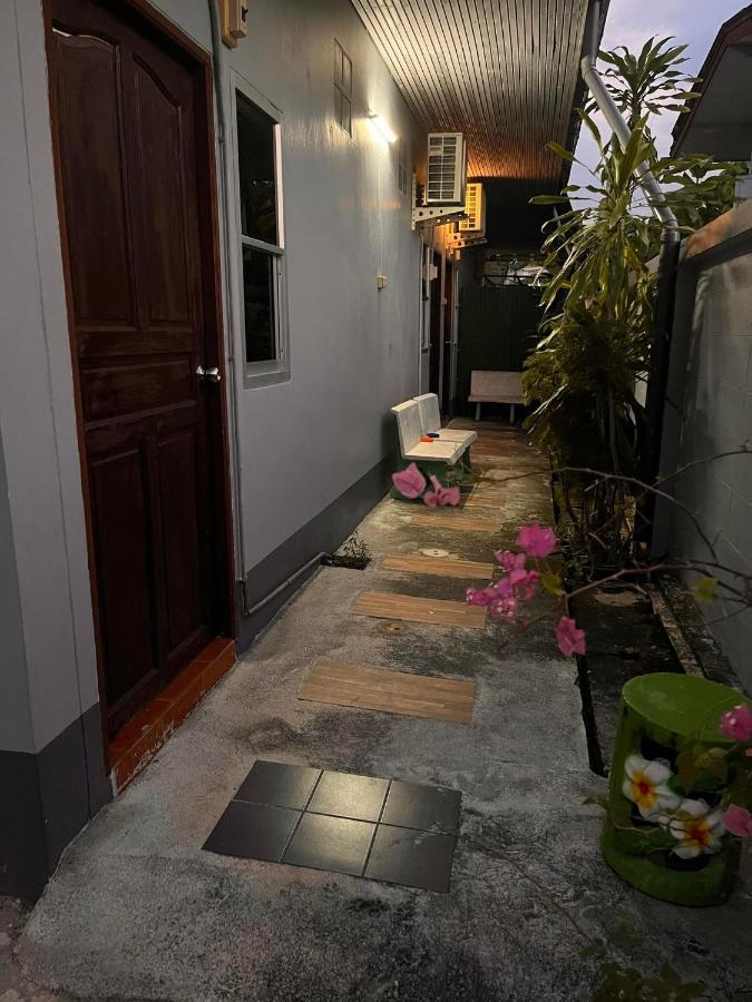 Metro Palace Satun Extérieur photo